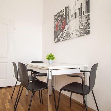 Apartment Davidgasse Wina Bagian luar foto