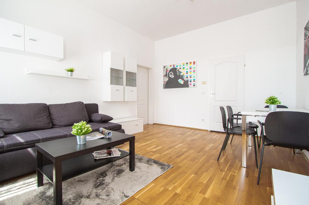 Apartment Davidgasse Wina Bagian luar foto
