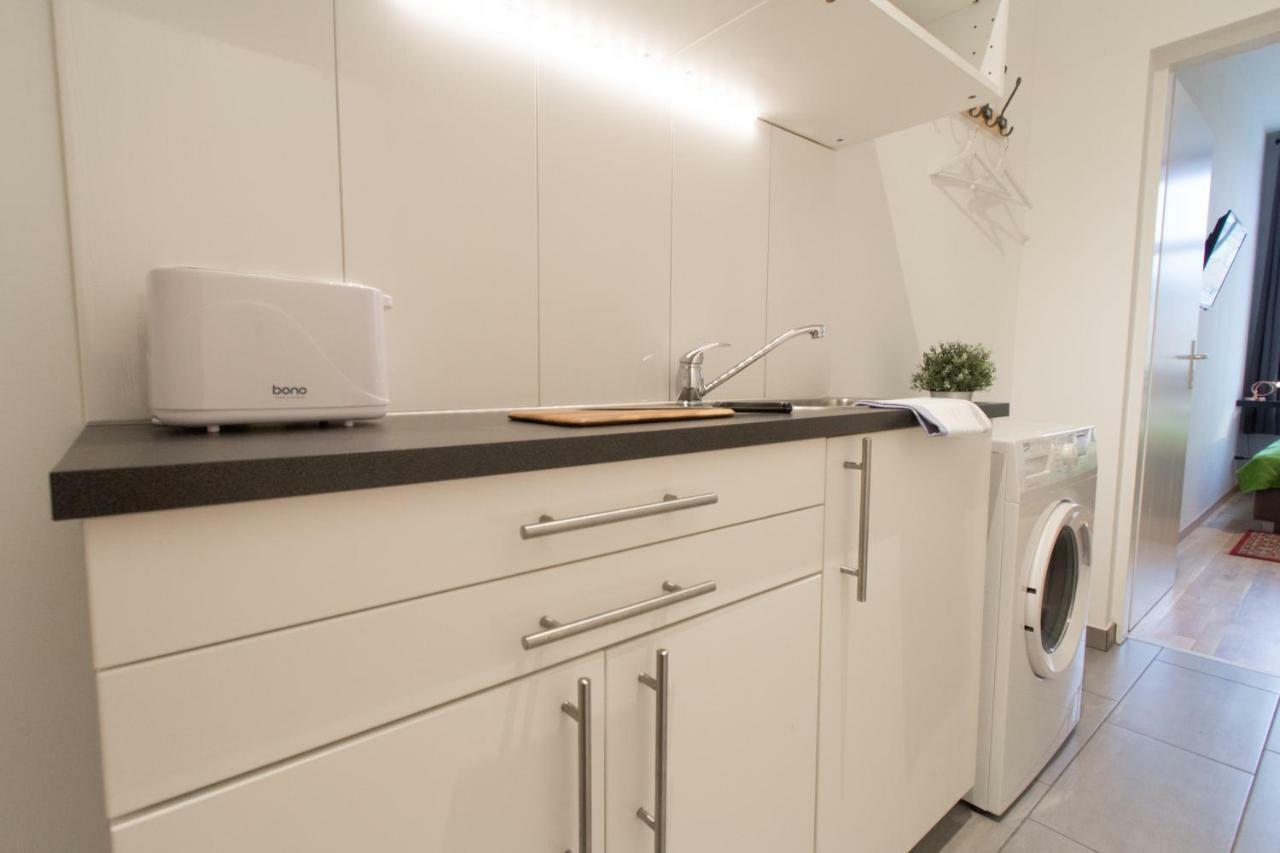 Apartment Davidgasse Wina Bagian luar foto