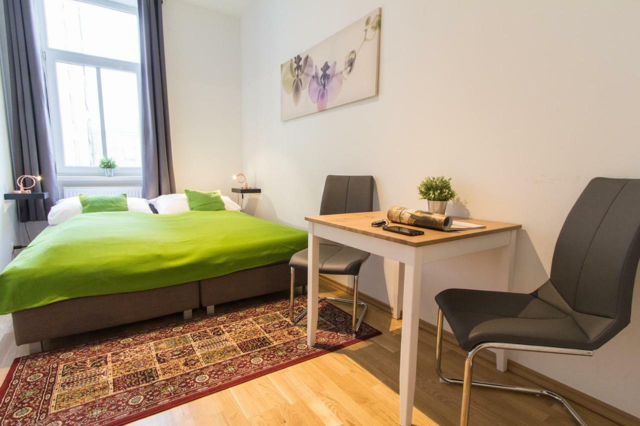 Apartment Davidgasse Wina Bagian luar foto