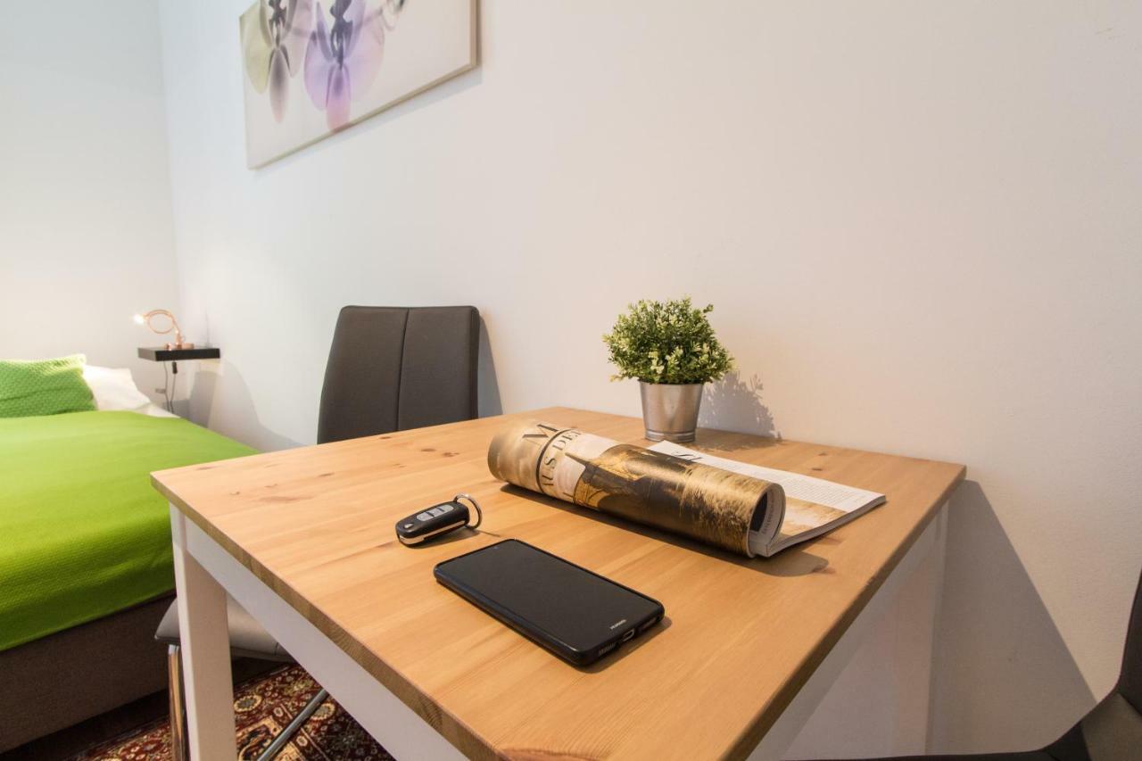 Apartment Davidgasse Wina Bagian luar foto