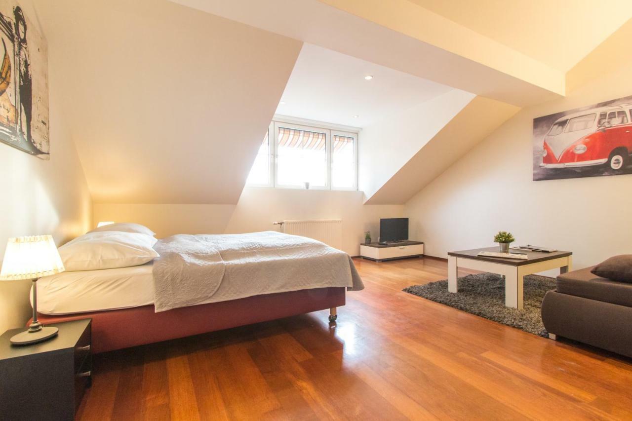 Apartment Davidgasse Wina Bagian luar foto