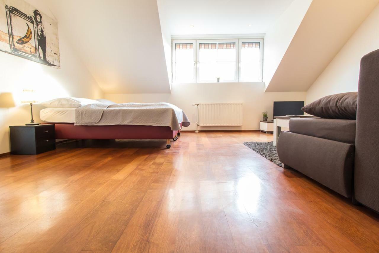 Apartment Davidgasse Wina Bagian luar foto